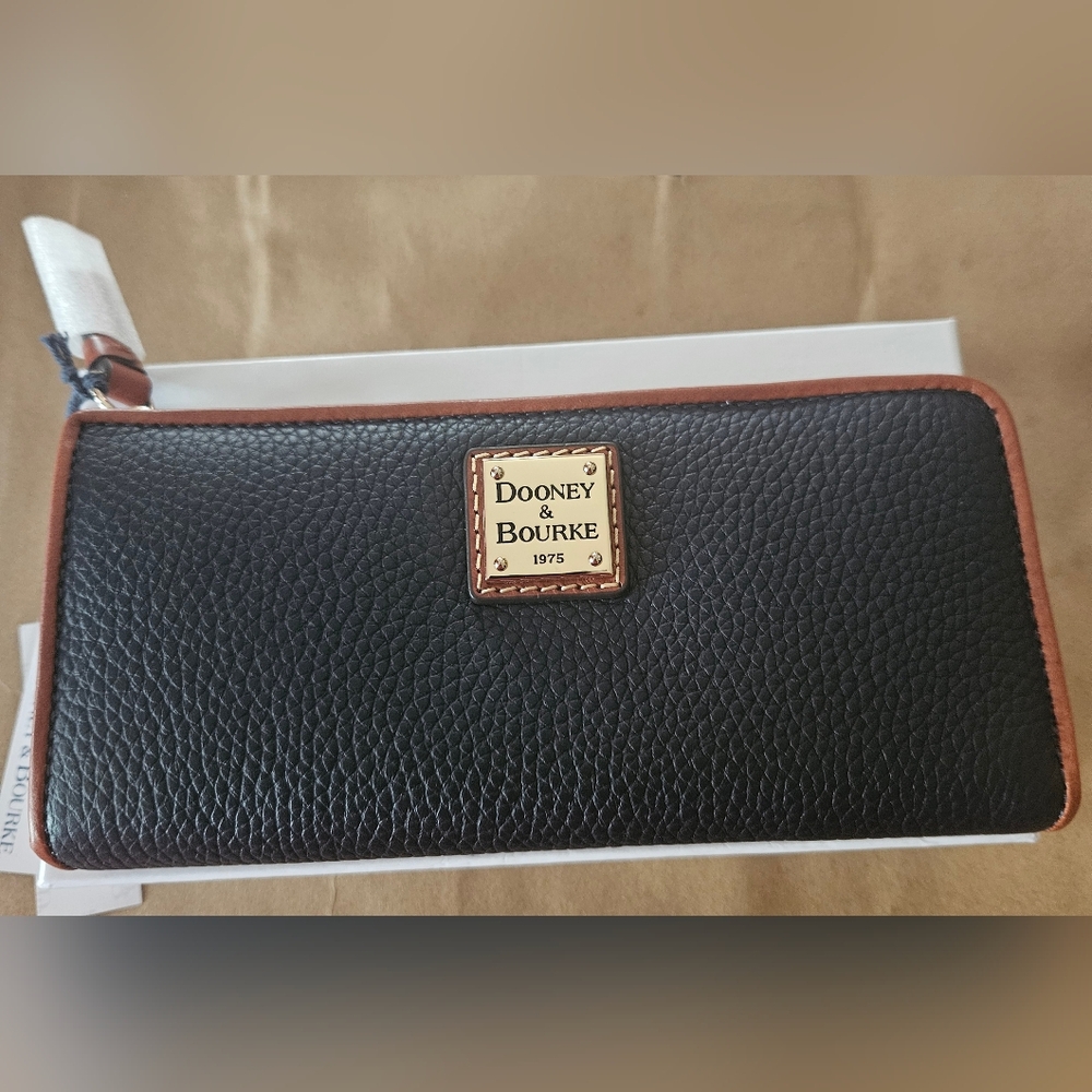 NWT Dooney & Bourke Pebble Grain Wallet Midnight Blue